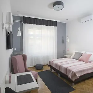 Apartman Dom